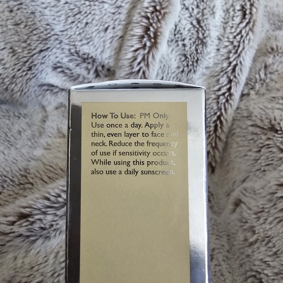 Kate Somerville +Retinol Vita C Power Serum - Picture 3 of 10